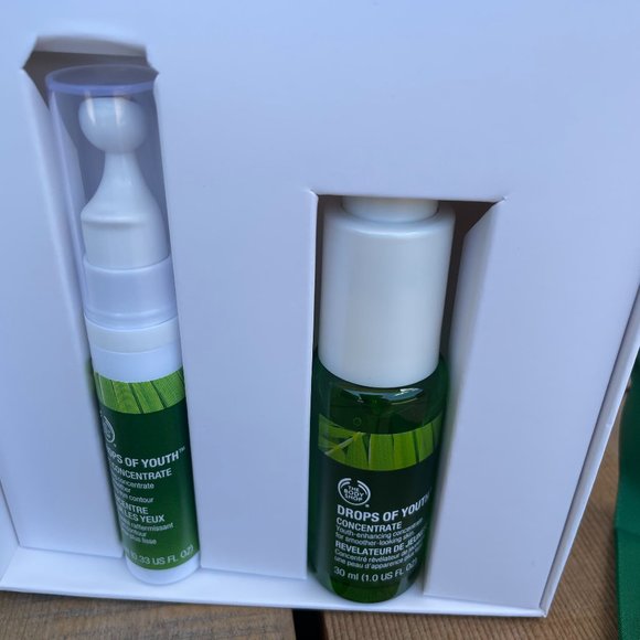 Drops of Youth: The Body Shop Skincare Collection - Picture 4 of 4